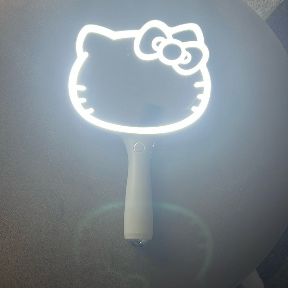 Hello kitty Impressions White LED Hand Mirror